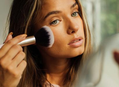 Mastering the Art of No Makeup Makeup
